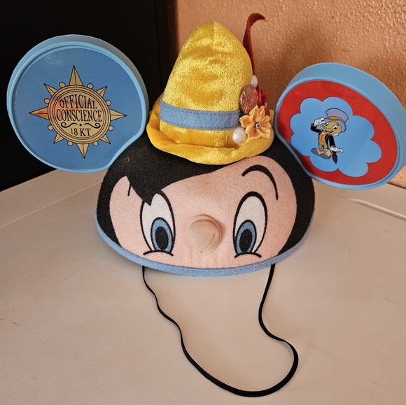 Disney Pinocchio Adult Hat NEW - Picture 2 of 4